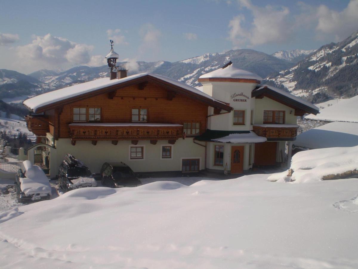 Landhaus Gruber Winter アルペンドルフ エクステリア 写真